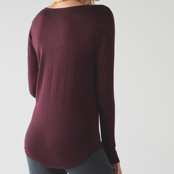 Lululemon Yin Time Long Sleeve in Burgundy - Picture 4 of 5